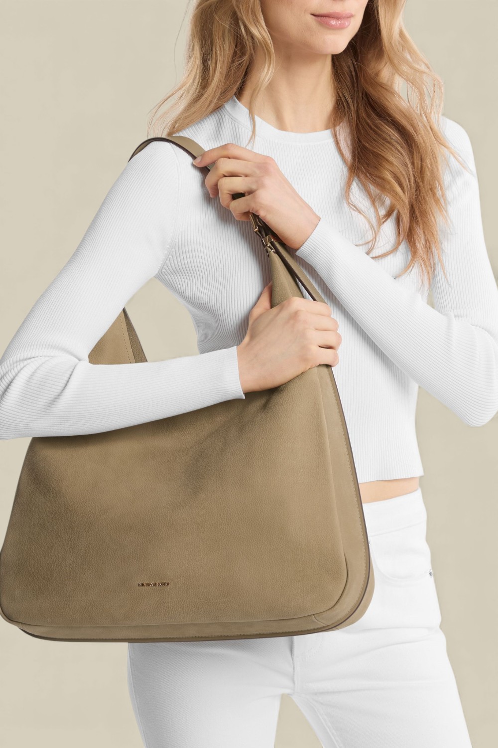 תמונת כל הלוק של תיק כתף נוליטה לארג'